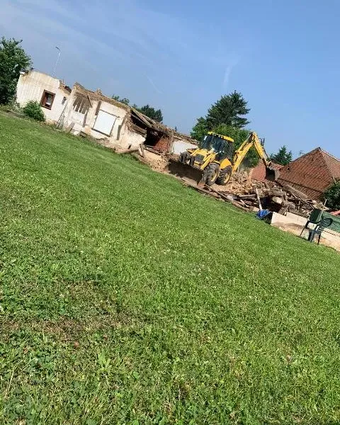 Demolice a úklid